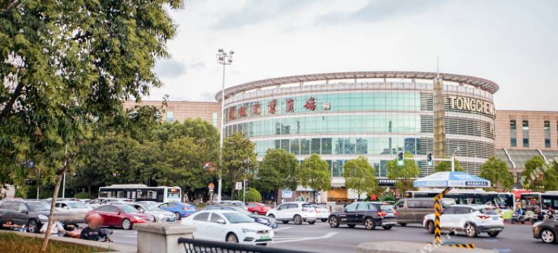 悦莱智慧酒店(岳麓山溁湾镇地铁站店)图片