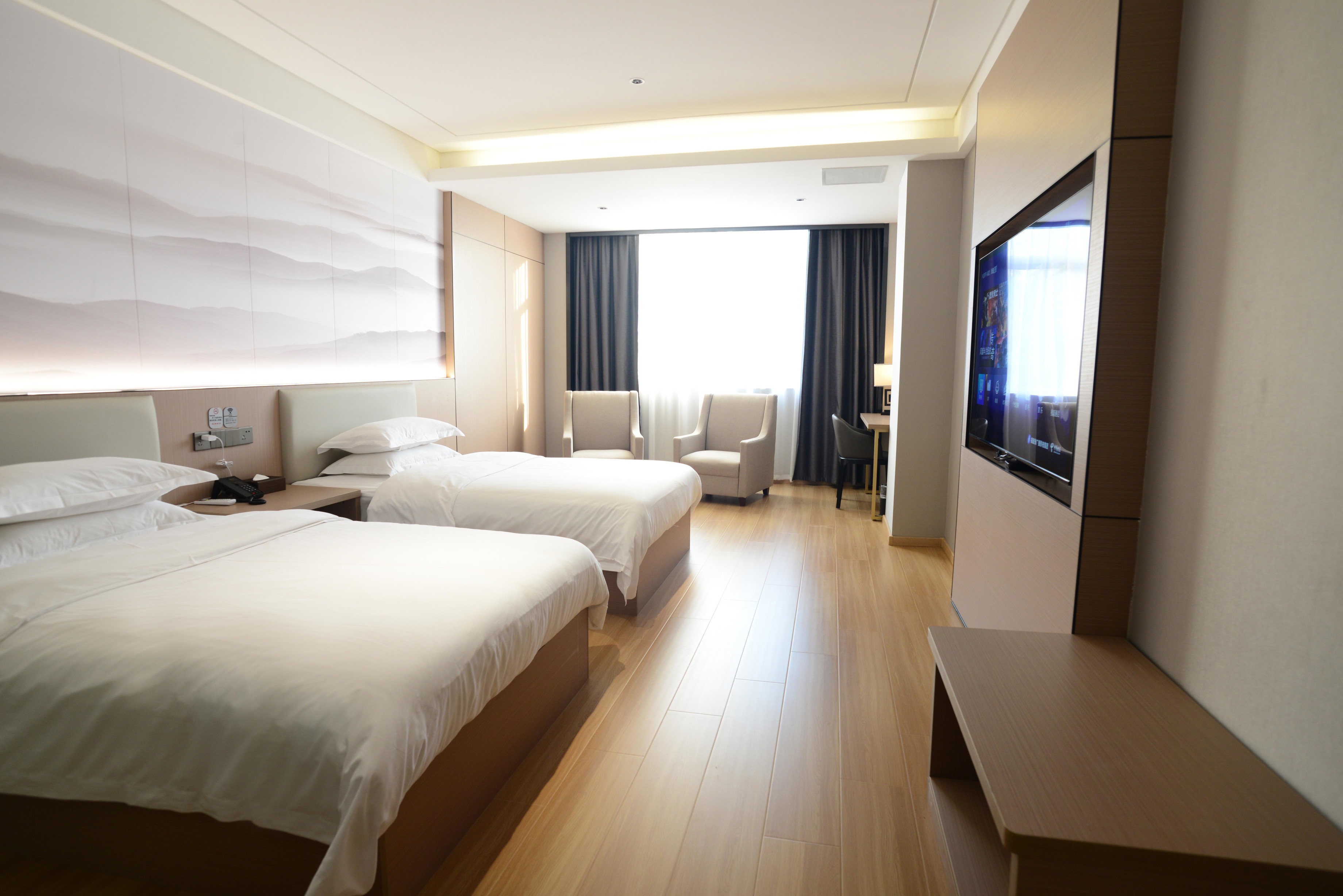 Weierhong City Hotel (Fu'an Wanli Plaza) Over view