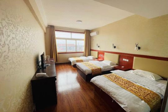 莱西东纳商务宾馆