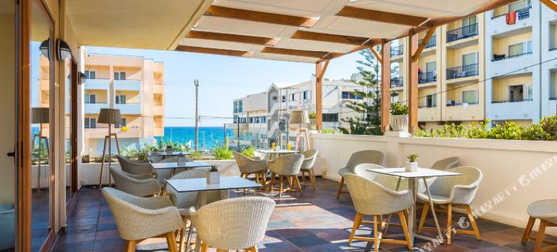 塞亚泰米斯宫殿酒店(Theartemis Palace)图片