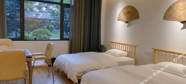 品闲居民宿(桃花源景区店)图片