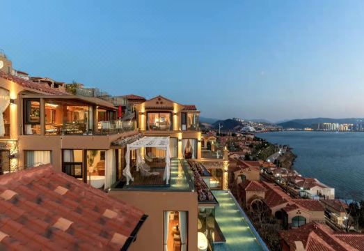 九渡海舟·设计师奢享半山悬崖海景度假酒店（大理洱海店）外景图