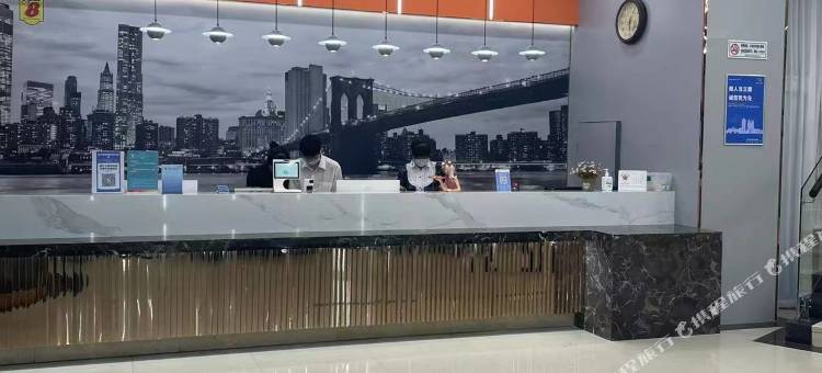 速8精选酒店(连云港高铁站中央商场步行街店)图片
