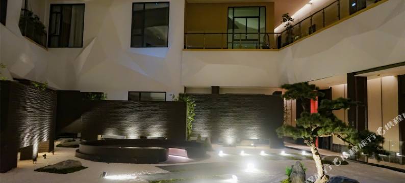 悦家大酒店(东方御花园世贸艺术中心店)图片