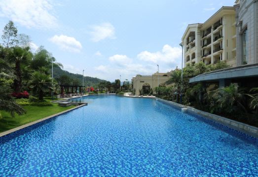 Country Garden Phoenix Hotel Yunfu Hotel Overview