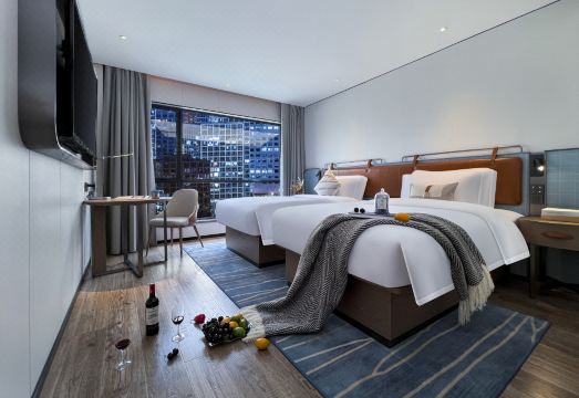 谊尚（广州花都融创工商学院店）外景图