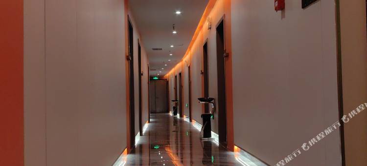 泽一泊庭酒店图片