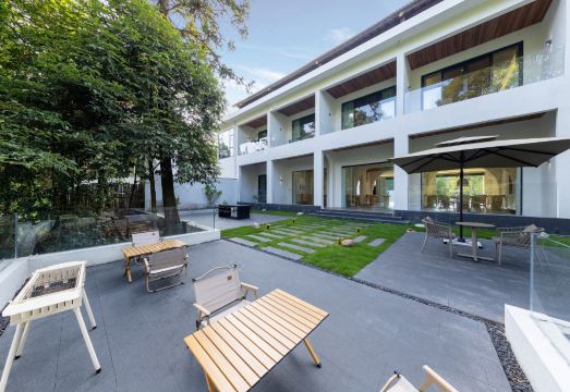 双雅酒店（雅安碧峯峡店）外景图