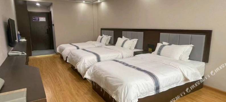 称多曲喀大酒店图片