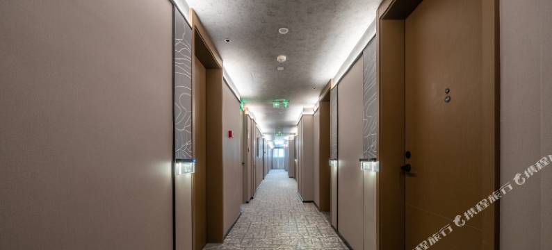 洛阳龙门高铁站龙门大道亚朵酒店图片