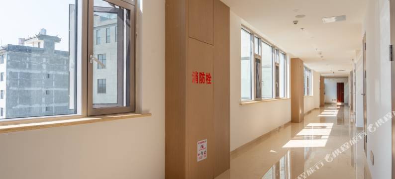 陶然智能酒店(石屏古城店)图片