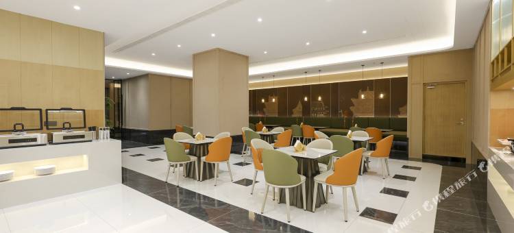 白玉兰酒店(长春火车站人民广场店)图片