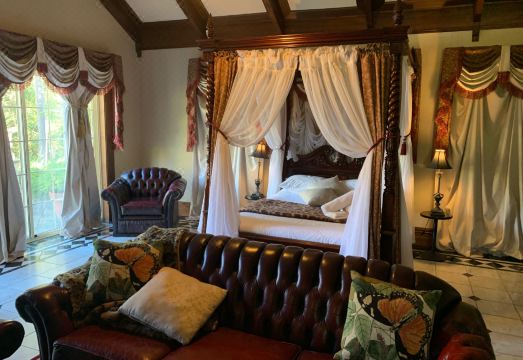 Manor EstateHotel Overview