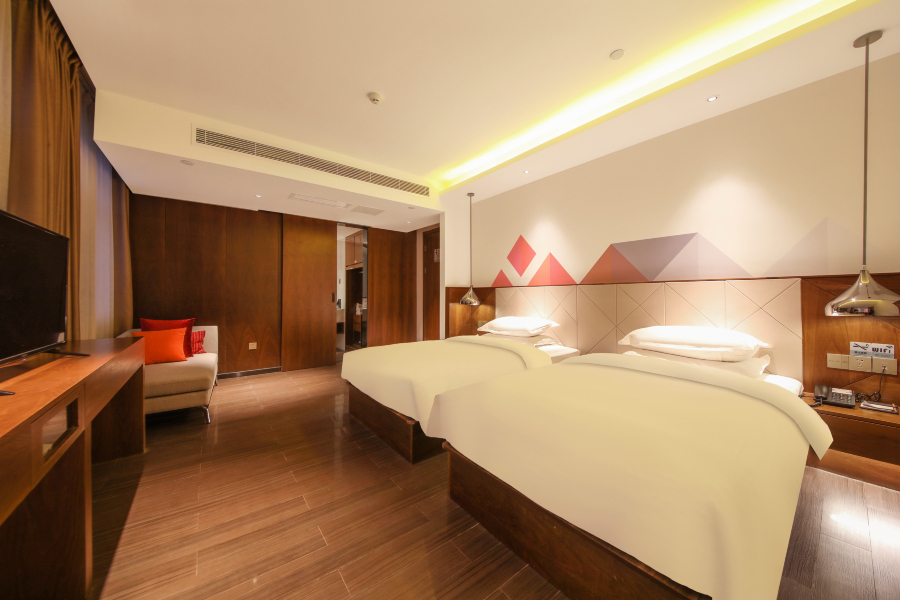 Borrman Hotel (Zhongxiang Railway Station) Hotel Overview