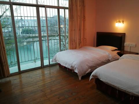 人人宾馆(三江鼓楼店)