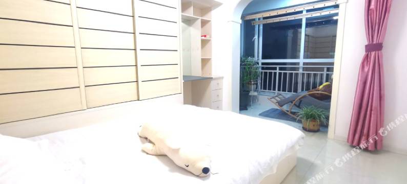 房东小彤彤公寓(车站北街分店)图片
