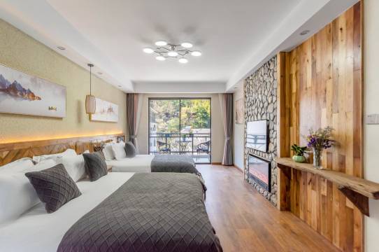 草草草草草莓公寓(大外线1号分店)