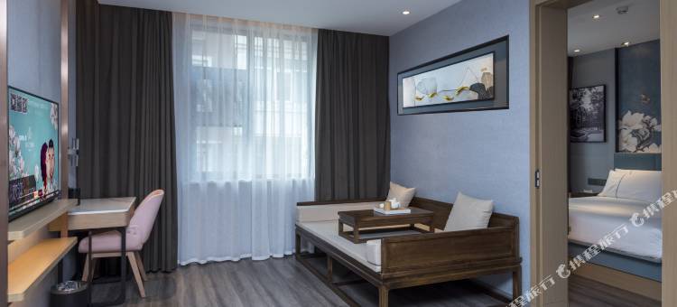 白玉兰酒店(天津五大道民园广场景区店)图片