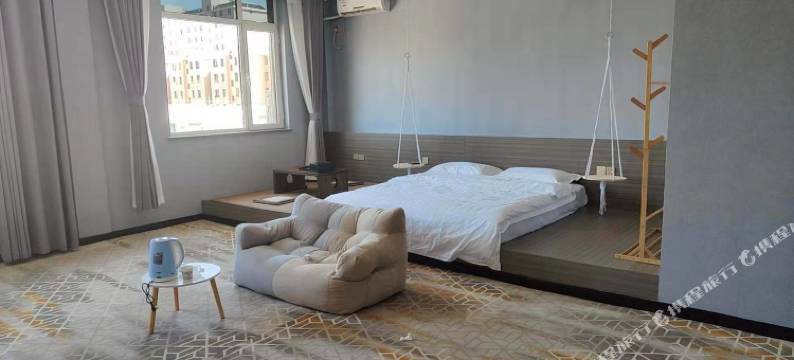 盐池云尚主题酒店图片