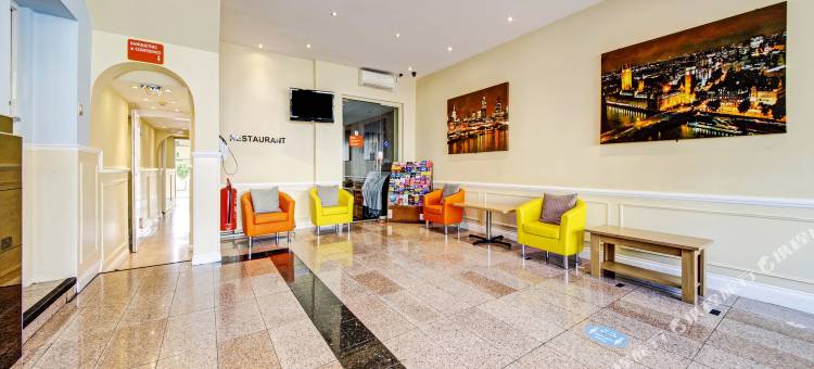 OYO 波士顿庄园酒店，汉威尔伦敦(OYO Bostons Manor Hotel, Hanwell London)图片