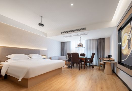 Shiyue Hotel (Gaoxian Fortune Center Store) Hotel Overview