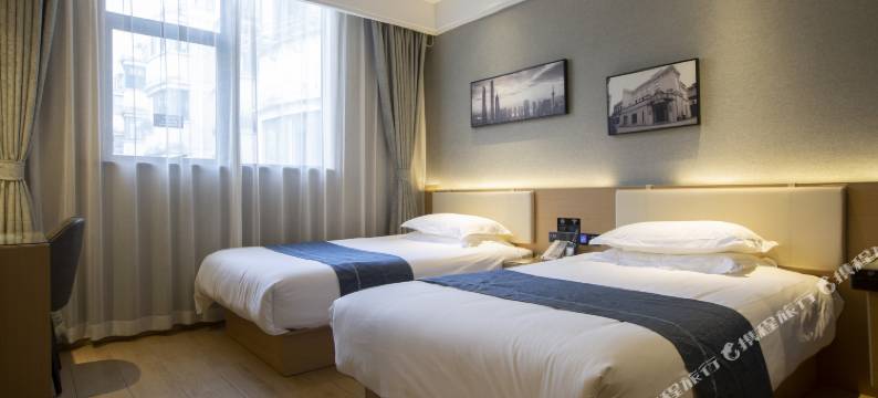 云智能酒店(上海行知路地铁站店)图片