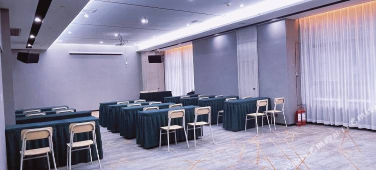 宜尚酒店(苏州盛泽东方纺织城天虹商场店)图片