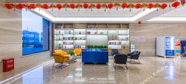 凯丽亚德酒店(阿拉善左旗行政公署博物馆店)图片