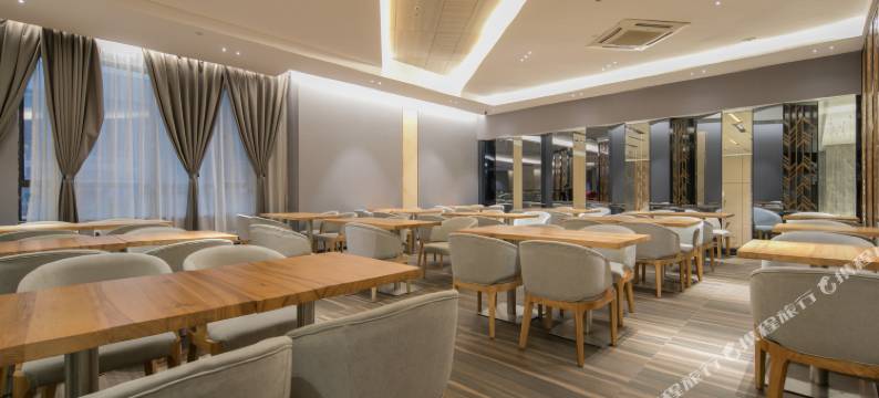 金匯御航国际酒店(广州白云国际机场T3航站楼人和地铁站店)图片