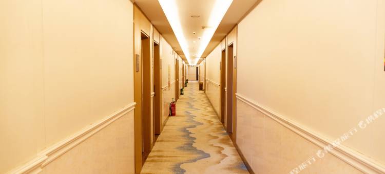 速8酒店(深泽汽车站店)图片