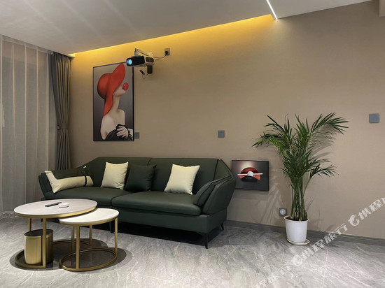 迁西佳佳日租房