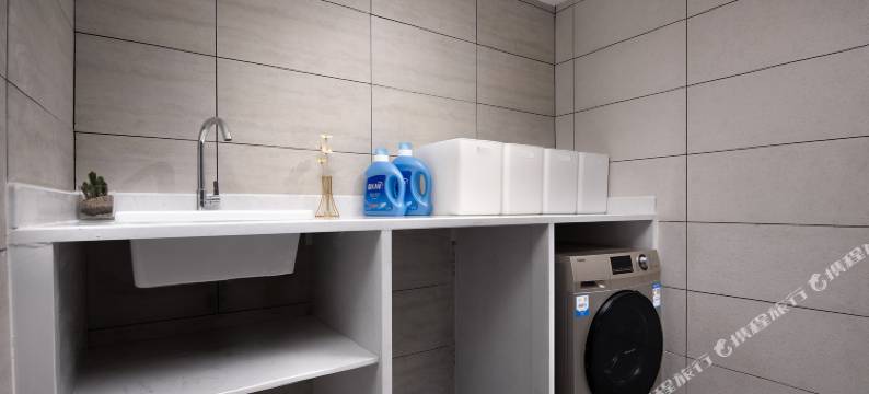 米漾轻居酒店(岳阳步行街店)图片