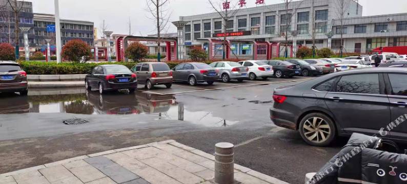 西平铭豪19号精选酒店图片