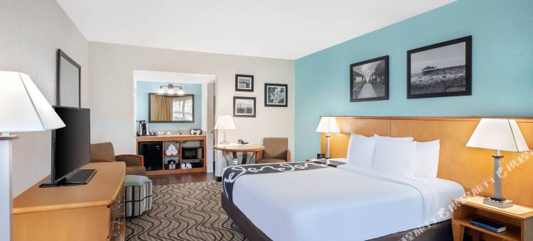 卡纳维拉尔港可可比奇海滩拉昆塔温德姆酒店(La Quinta Inn by Wyndham Cocoa Beach-Port Canaveral)图片