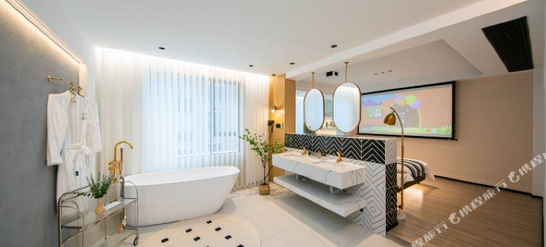 宿说·泳池HolidayVilla·轻奢度假美宿(观音法界店)图片