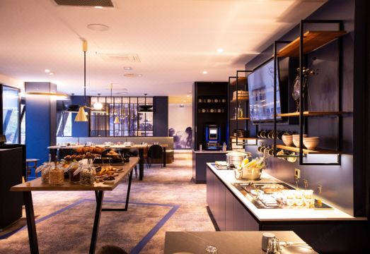 Appart'City Collection Genève Aéroport - Ferney Voltaire Hotel Overview