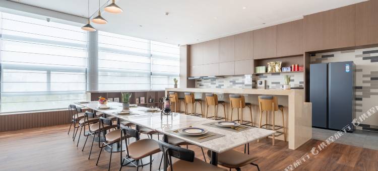 城家公寓酒店(青岛城市阳台景区店)图片