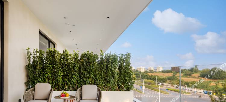 句容圆周率酒店(吾悦广场句容高铁站店)图片