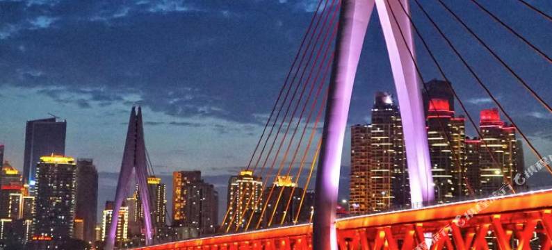 蚂蚁电竞酒店(汽博金渝地铁站店)图片