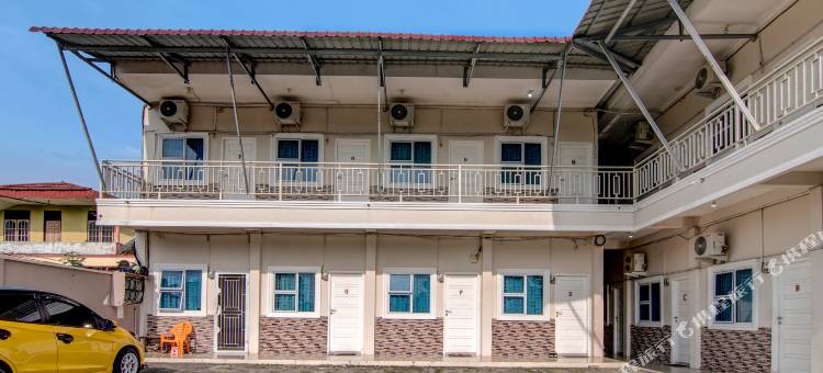 奥酒店 普特里家庭旅馆 靠近SPBU 14.282.694(艾尔希塔姆)(Hotel O Putri Homestay Syariah Near Spbu 14.282.694 (Air Hitam))图片