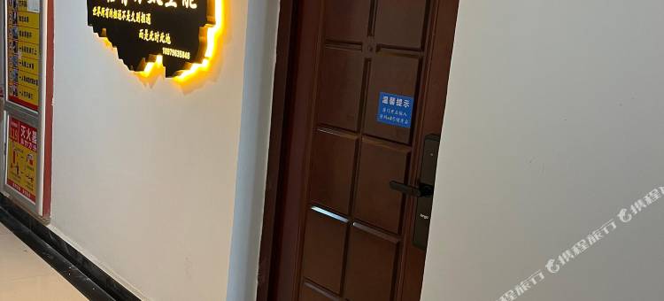 吉安汇鑫青旅太空舱图片
