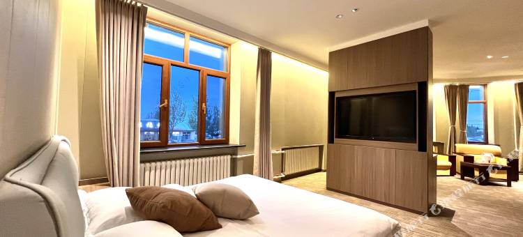 麒鸿酒店(十八站林业局店)图片