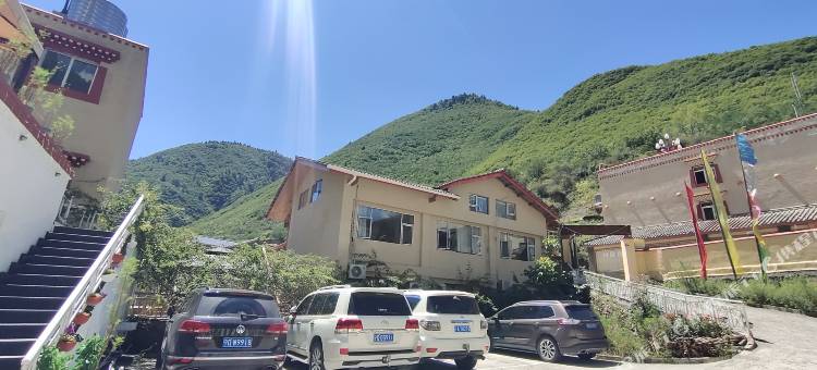 花间集庭院民宿(九寨千古情店)图片