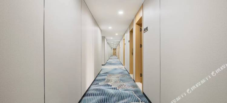 艺选酒店(武汉龙阳村地铁站汉阳人信汇店)图片