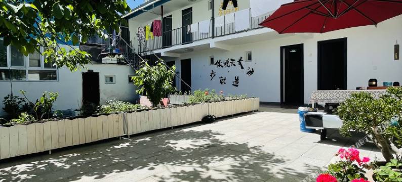 那拉提唐家客栈图片