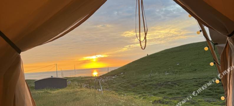 青海湖日出好景营地图片