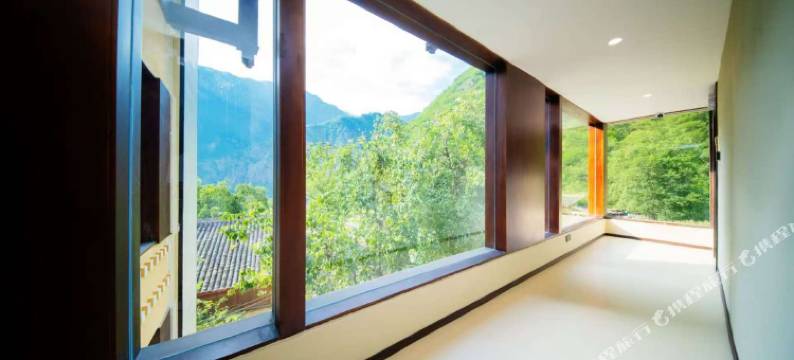 九寨沟见山拾山花园美宿图片