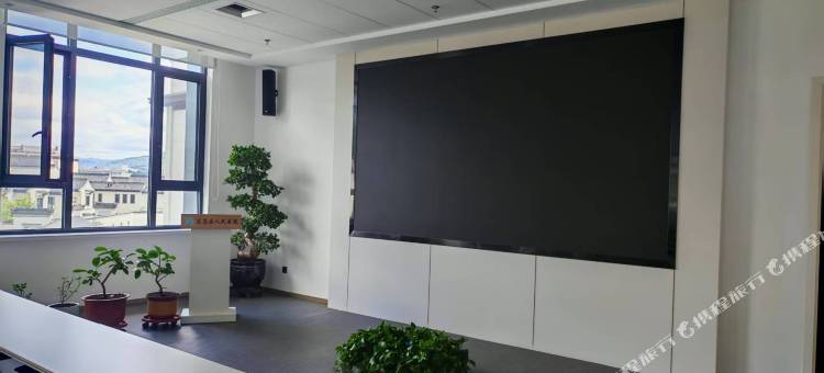 岳江南精品酒店(通化江南小镇店)图片