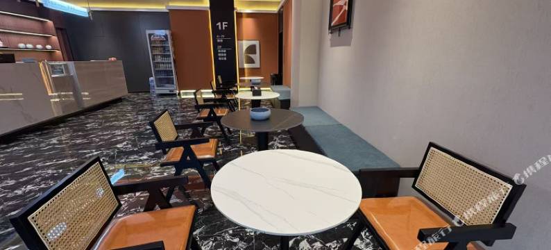 醴陵瓷辰大酒店(醴泉路九鸿世纪广场店)图片