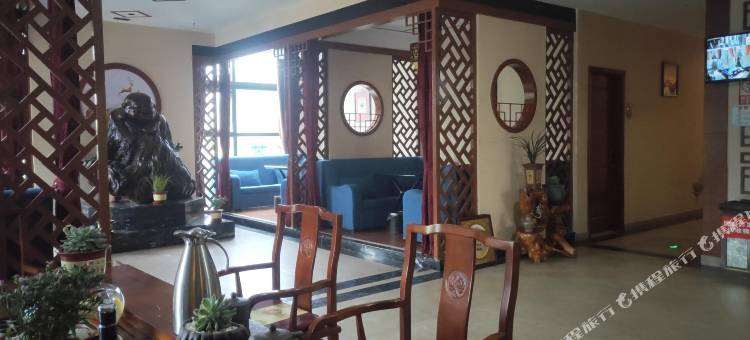 荥经金海岸酒店(财富中心店)图片